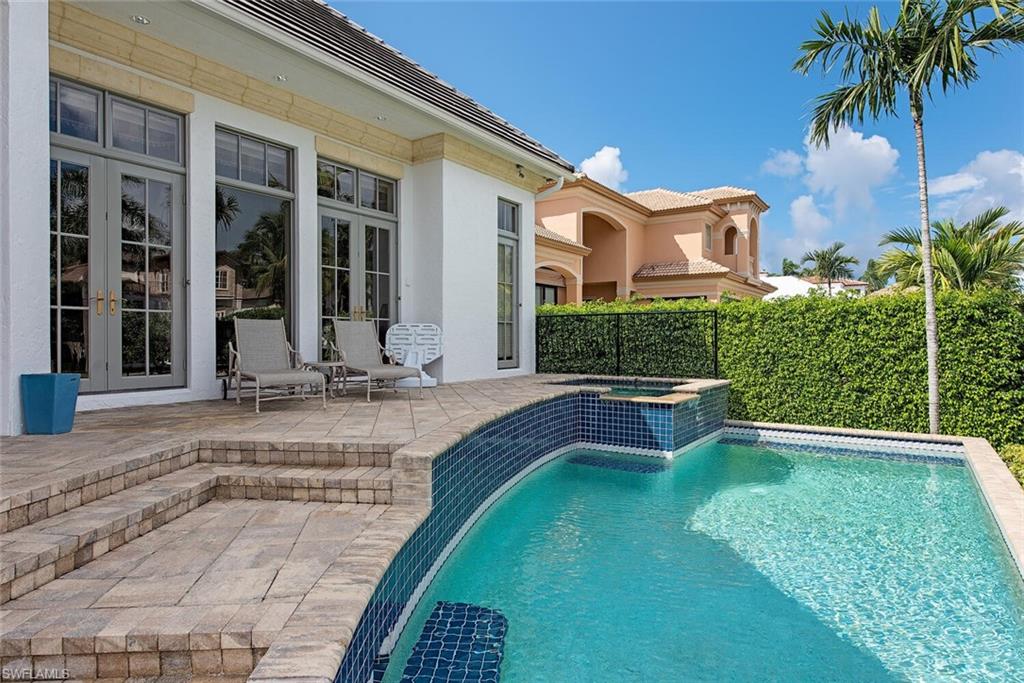 AQUALANE SHORES - Residential