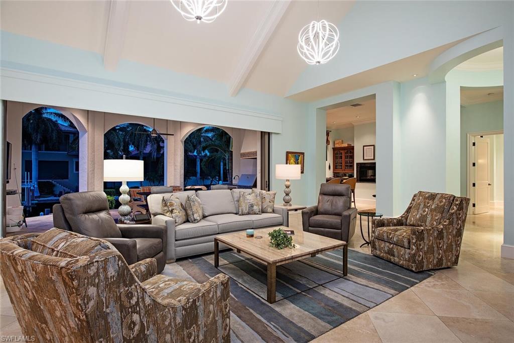 AQUALANE SHORES - Residential