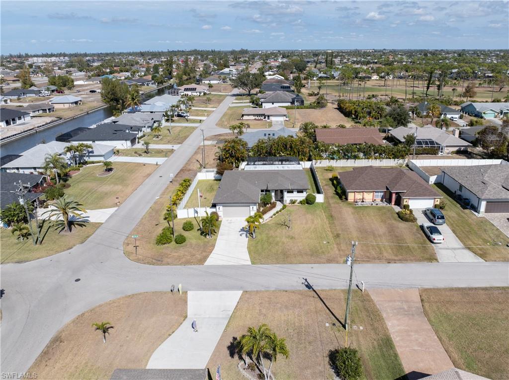 CAPE CORAL - Residential
