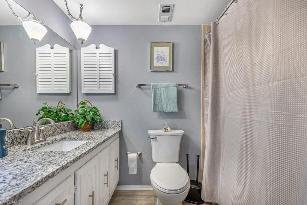 SEVEN LAKES - Residential