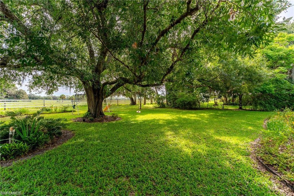 LAUREL OAKS - Residential