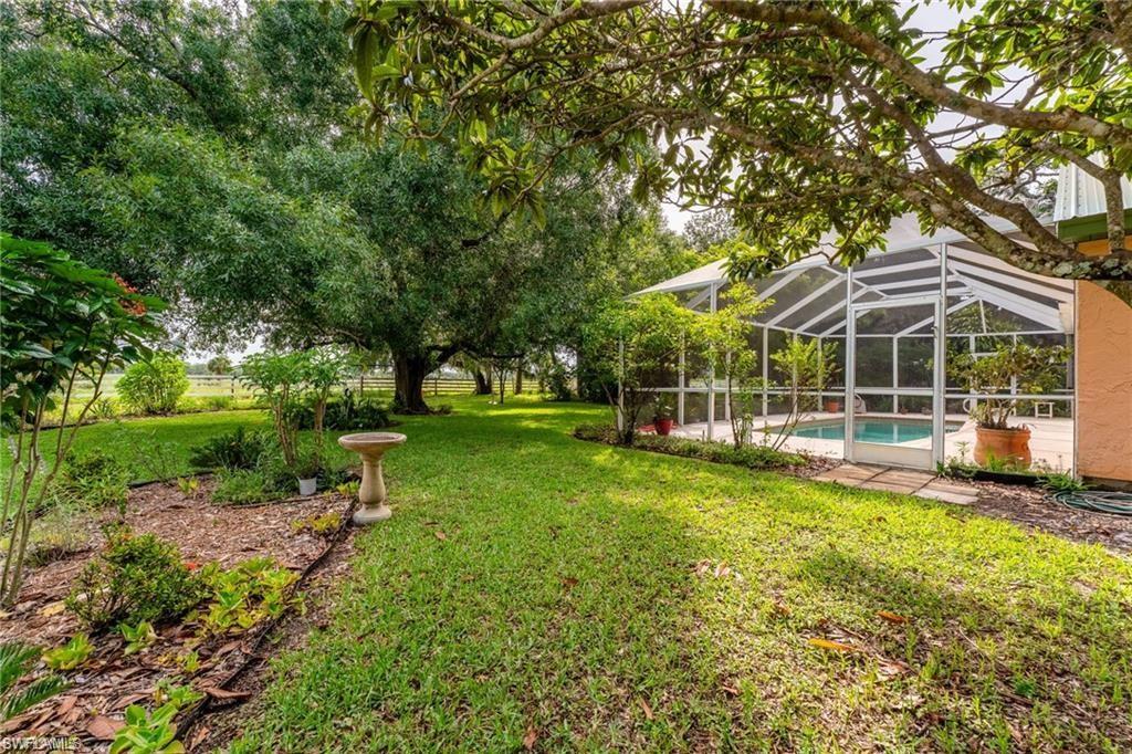 LAUREL OAKS - Residential