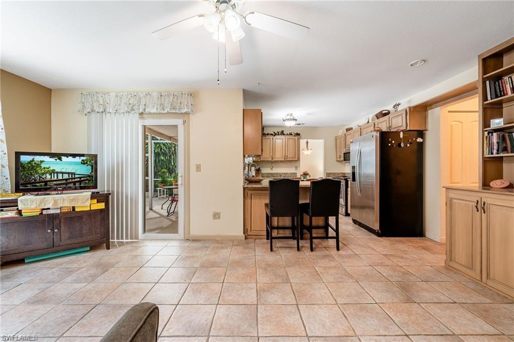 LAUREL OAKS - Residential