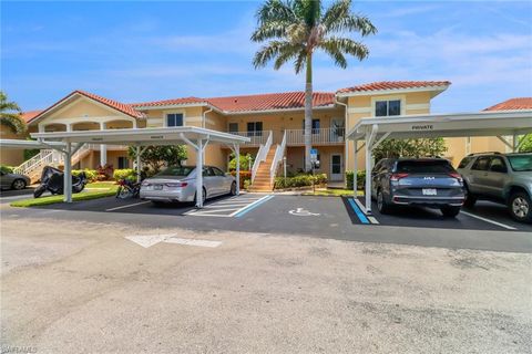 196 Furse Lakes CIR A6 NAPLES FL 34104