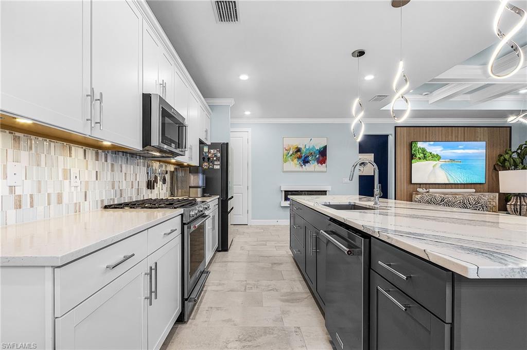 DEL WEBB OAK CREEK - Residential