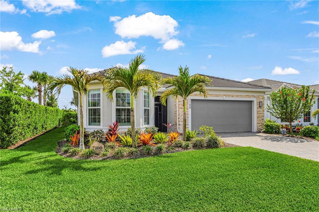 DEL WEBB OAK CREEK - Residential