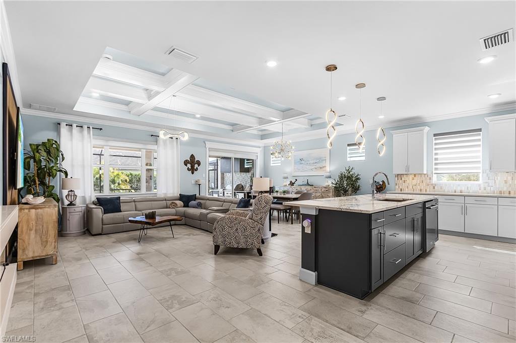 DEL WEBB OAK CREEK - Residential