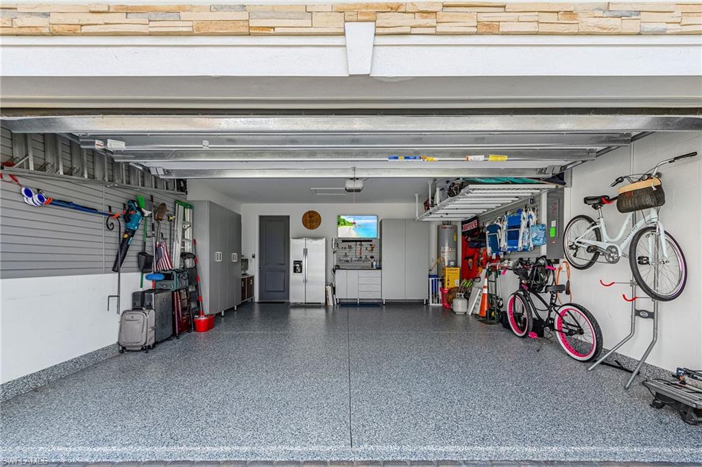 DEL WEBB OAK CREEK - Residential