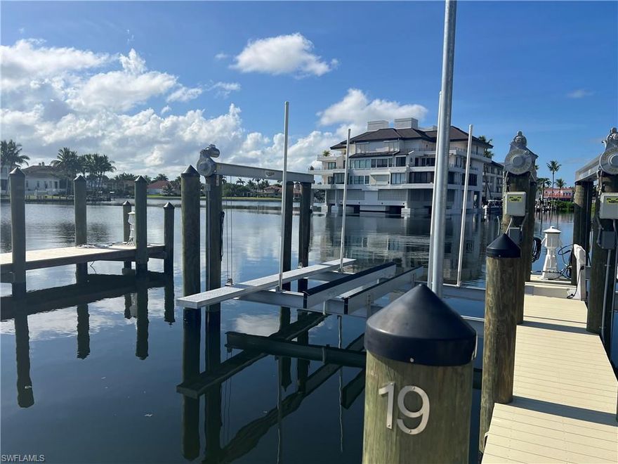 Available for annual LEASE, beautiful and convenient slip on Venetian Bay at Exclusive Naples Bay Yacht Club.  Slip with 16,000lb capacity boat lift, water and electric at dock.  Brand new dock, decking, lift and pedestal.