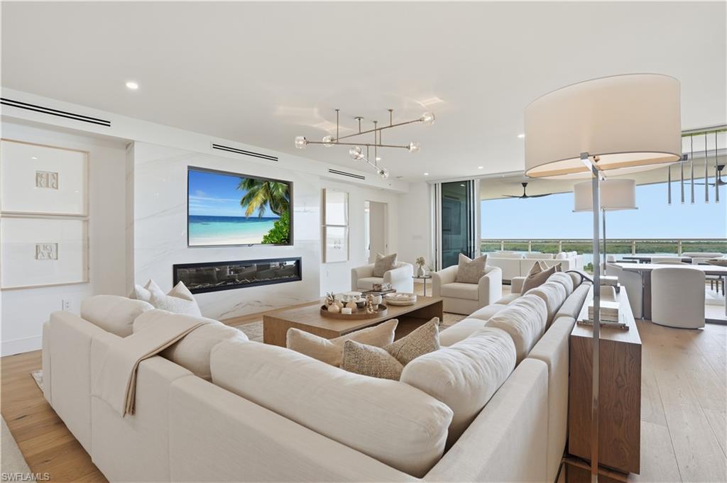 KALEA BAY TOWER 400 - Residential