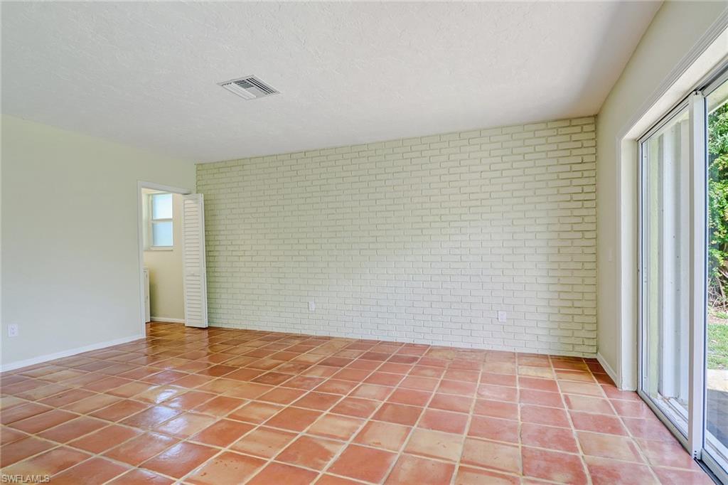 COCONUT RIVER - Residential