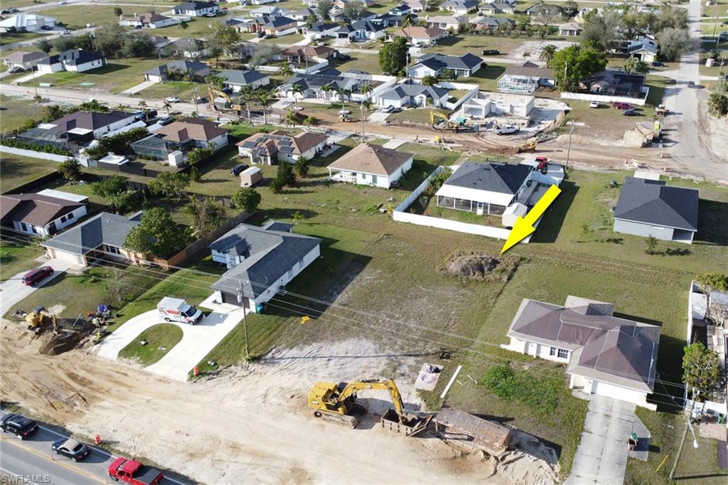 CAPE CORAL - Land