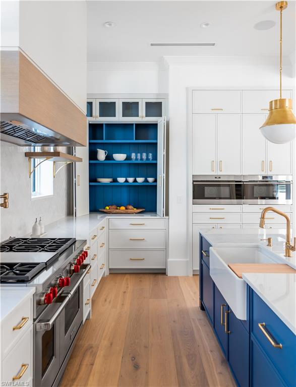 OLDE NAPLES - Residential