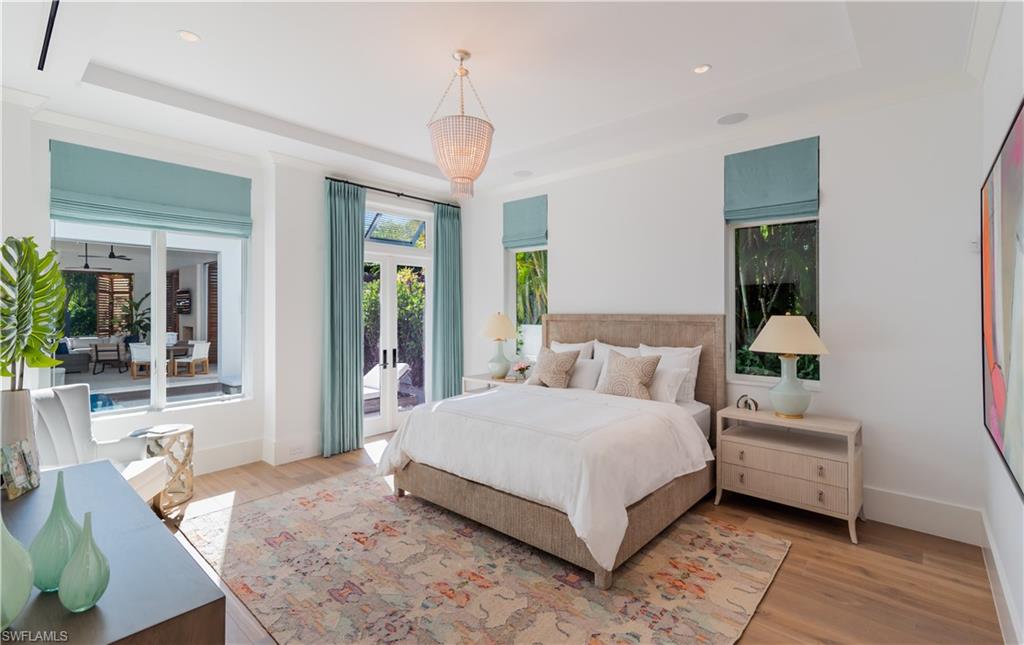 OLDE NAPLES - Residential