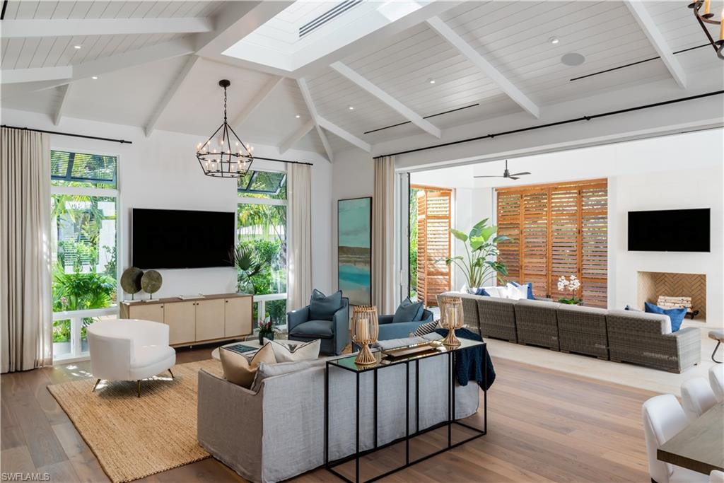 OLDE NAPLES - Residential