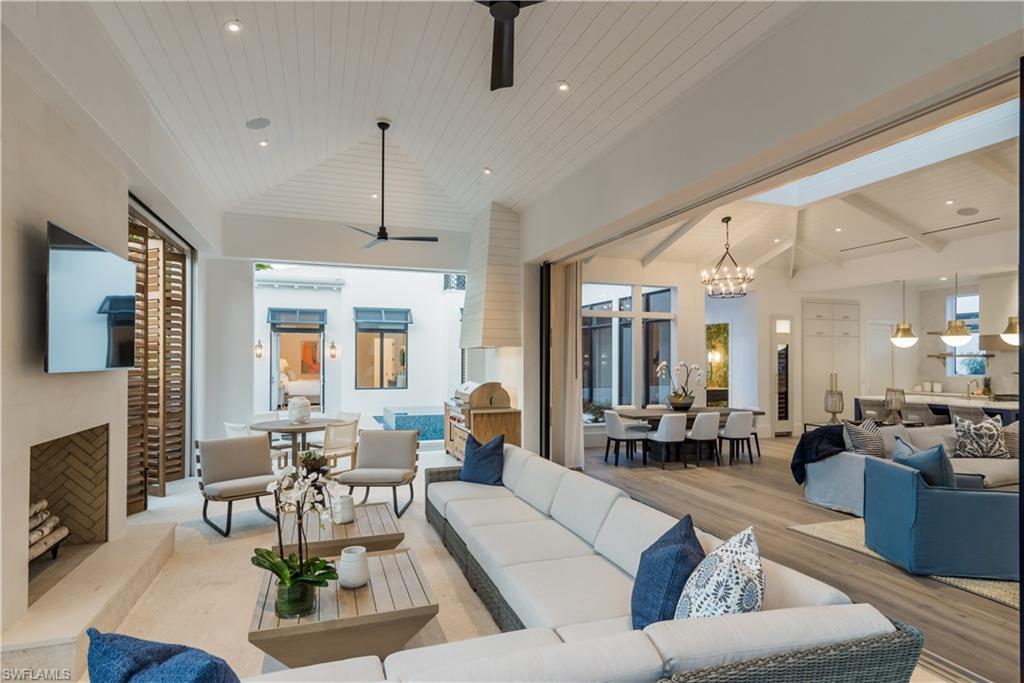 OLDE NAPLES - Residential