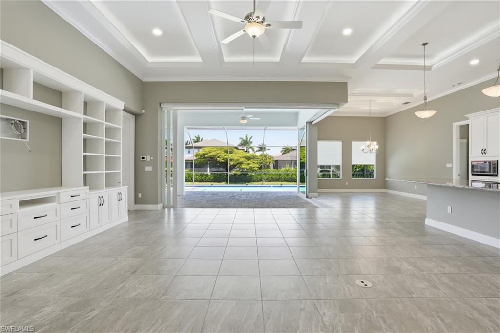 BELLE MEADE - Residential