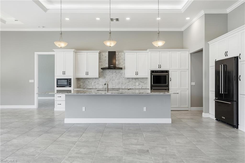 BELLE MEADE - Residential