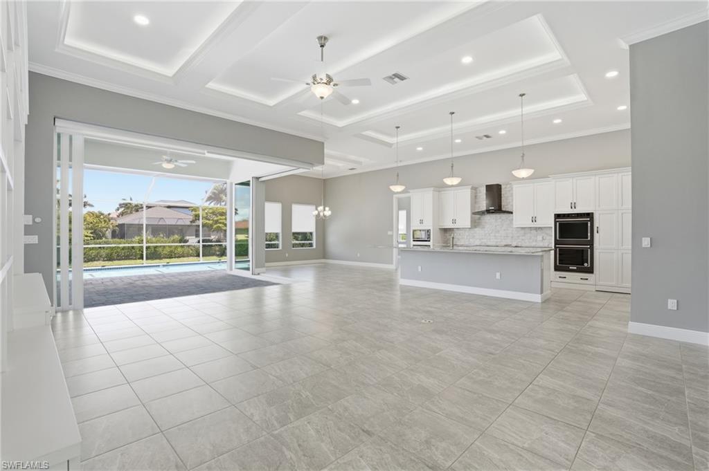 BELLE MEADE - Residential