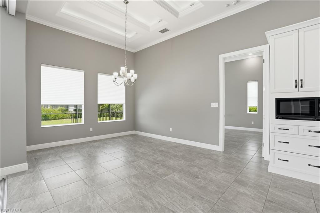 BELLE MEADE - Residential