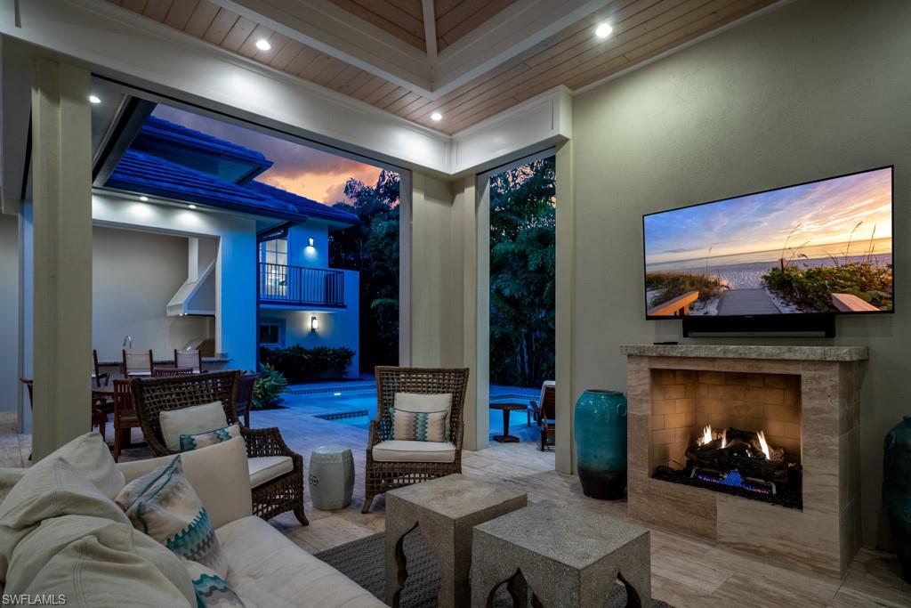 OLDE NAPLES - Residential