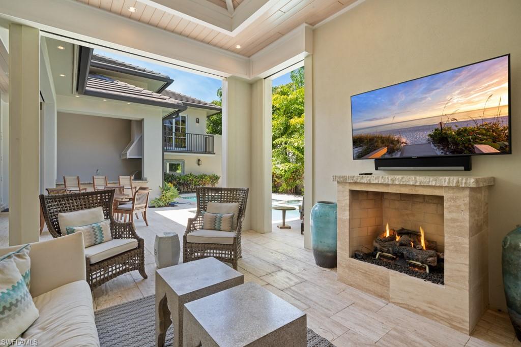 OLDE NAPLES - Residential