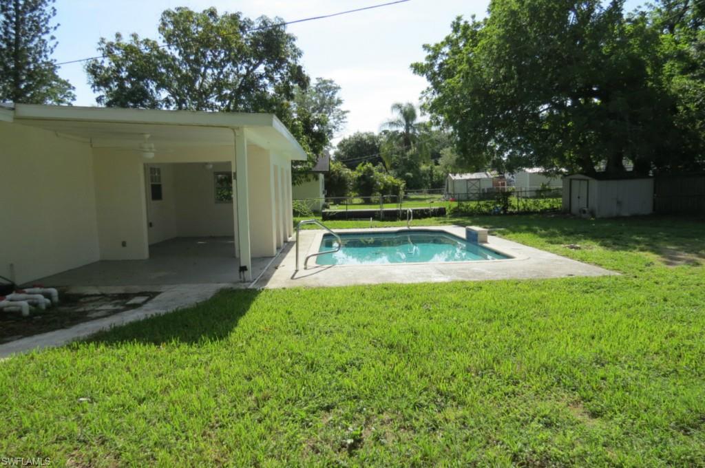 FORT MYERS SHORES - Residential