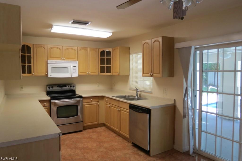 FORT MYERS SHORES - Residential