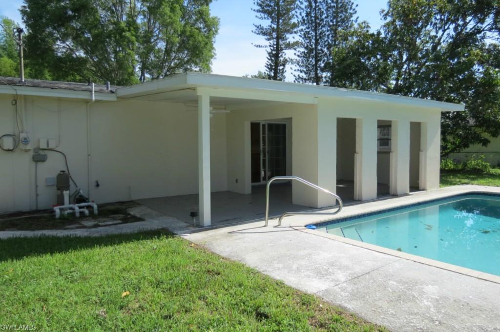 FORT MYERS SHORES - Residential