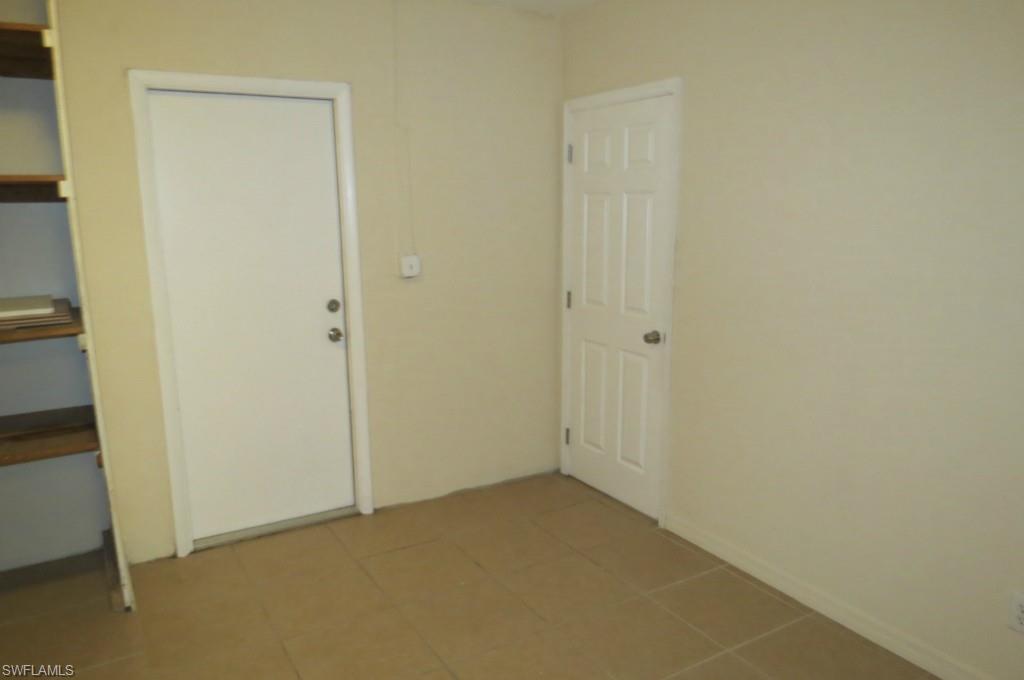 FORT MYERS SHORES - Residential