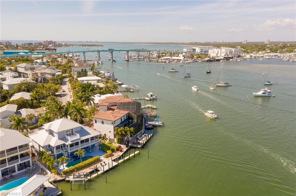 VENETIAN GARDENS - Residential