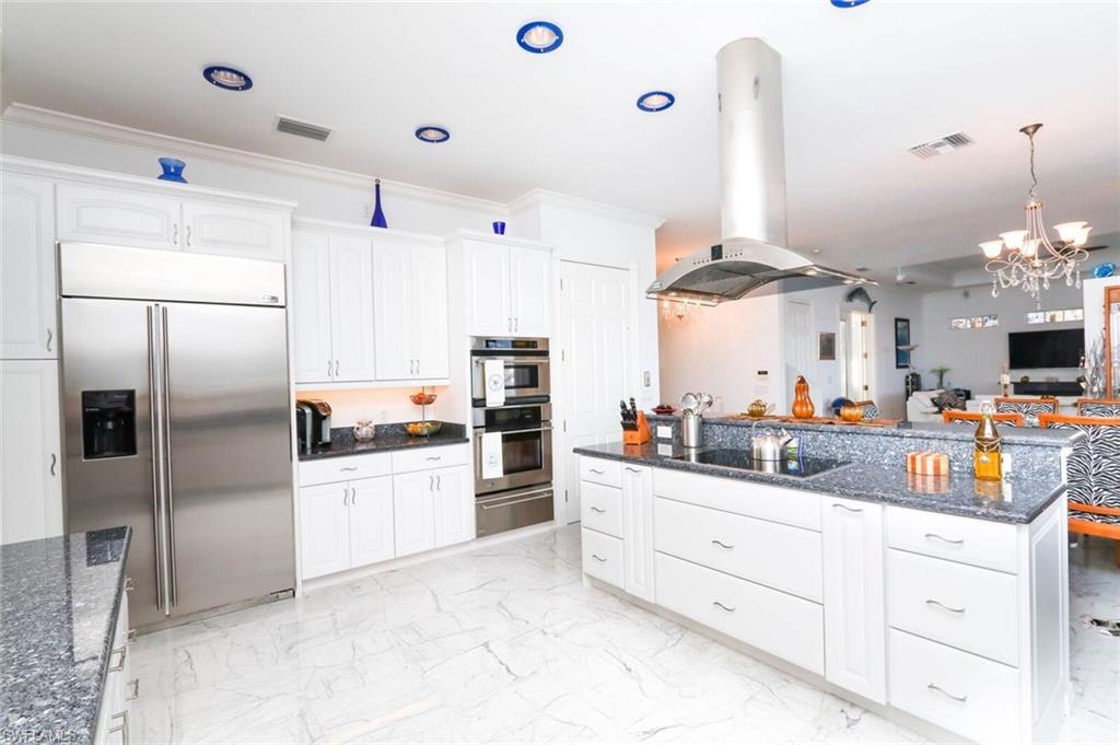 VENETIAN GARDENS - Residential