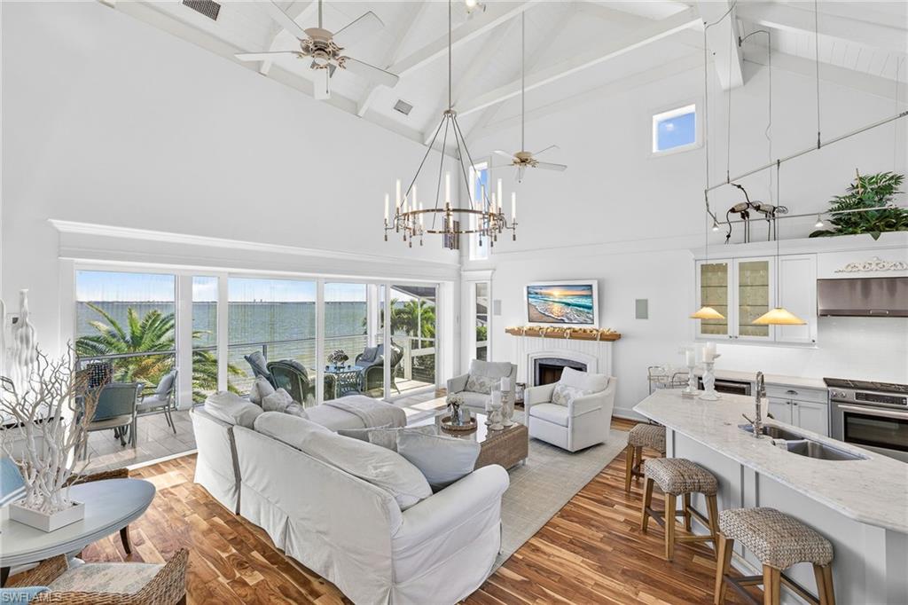 SANIBEL HARBOURS - Residential