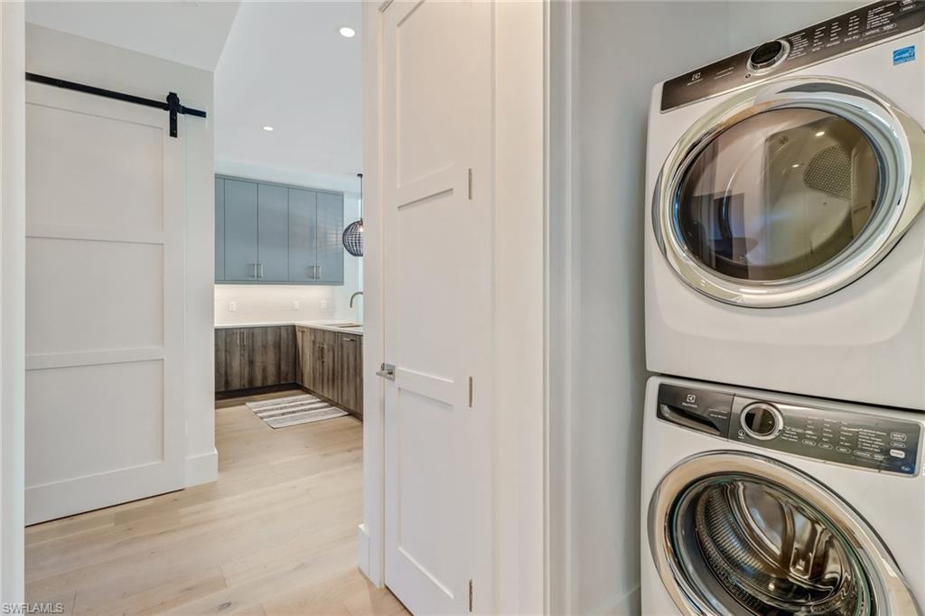 EIGHT FIFTY CENTRAL - Residential