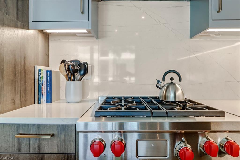 EIGHT FIFTY CENTRAL - Residential