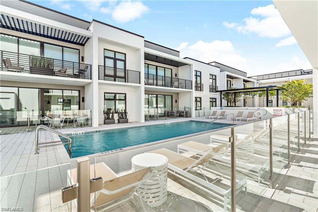 EIGHT FIFTY CENTRAL - Residential