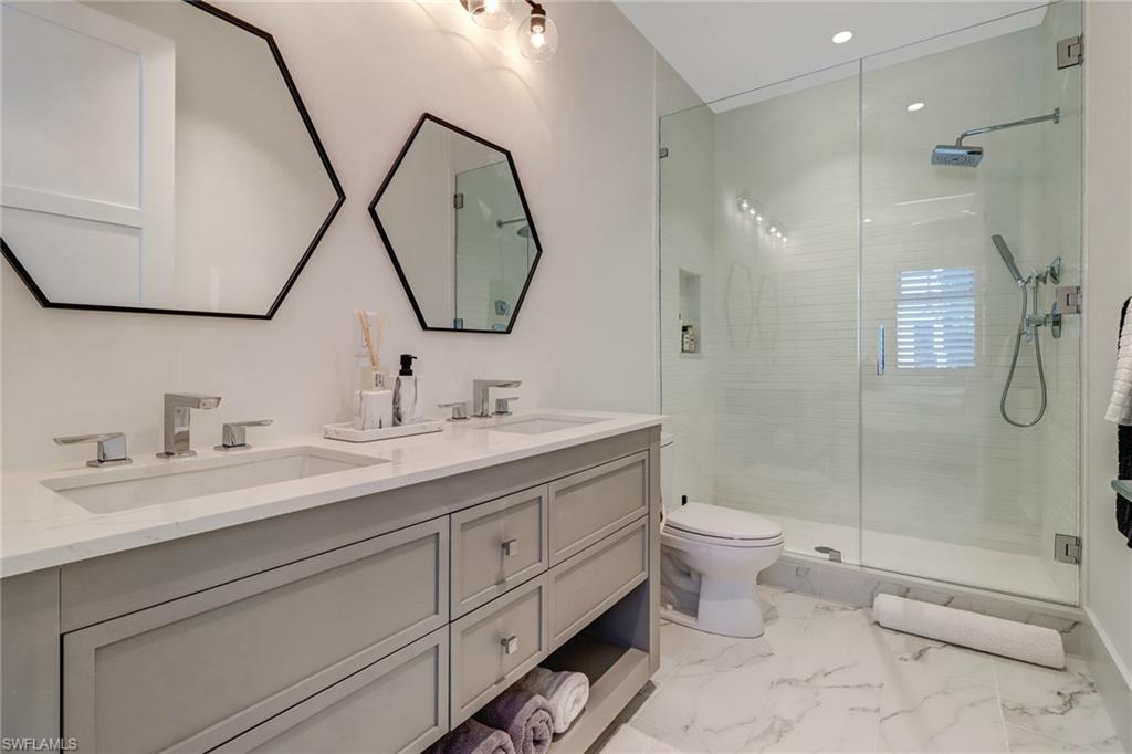 EIGHT FIFTY CENTRAL - Residential