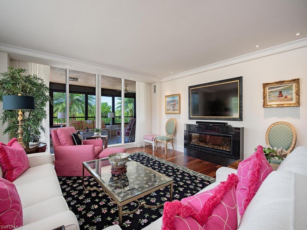 Marbella at Pelican Bay - Residential