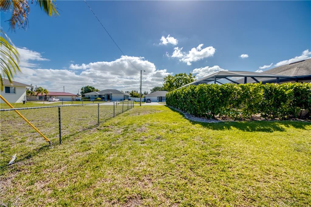 CAPE CORAL - Residential