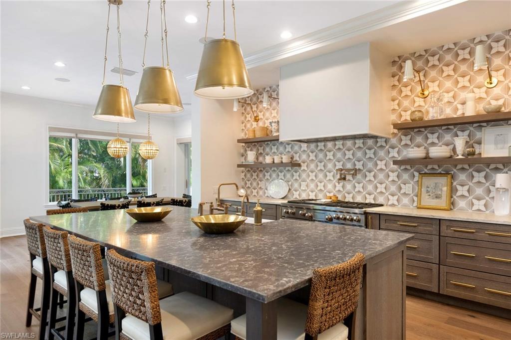 MOORINGS - Residential