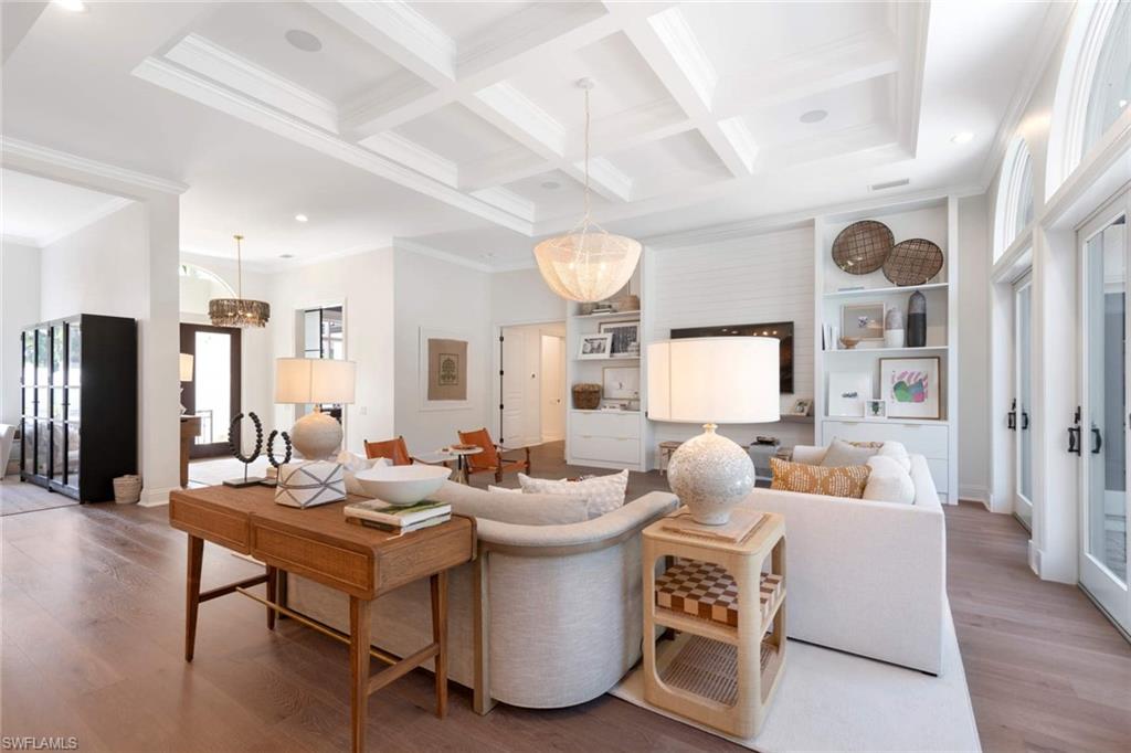 MOORINGS - Residential