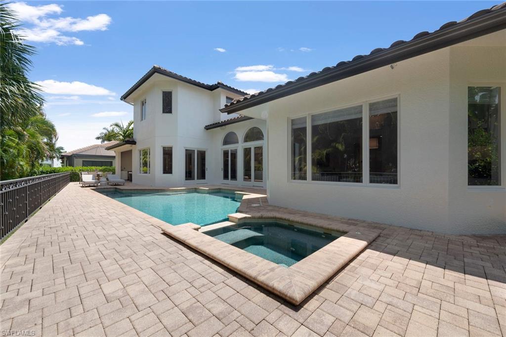 MOORINGS - Residential