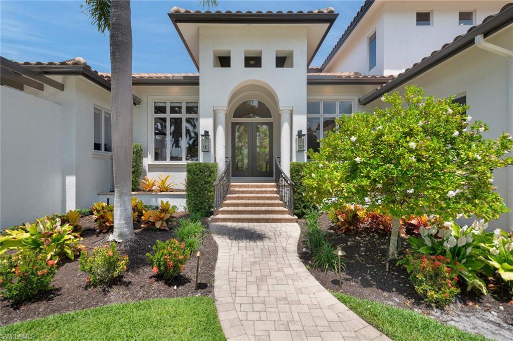 MOORINGS - Residential