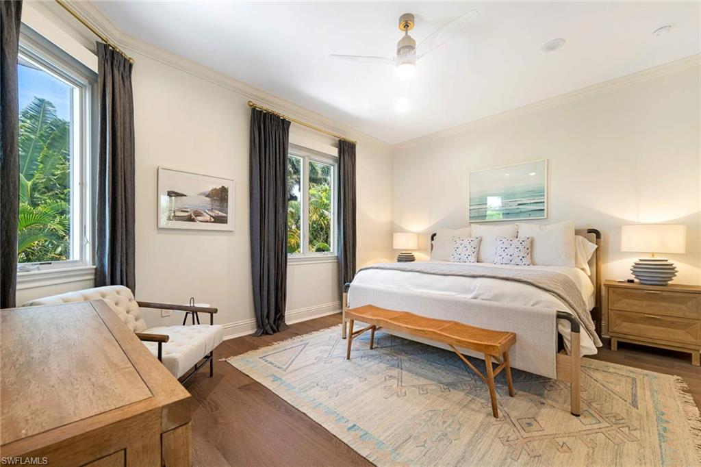 MOORINGS - Residential