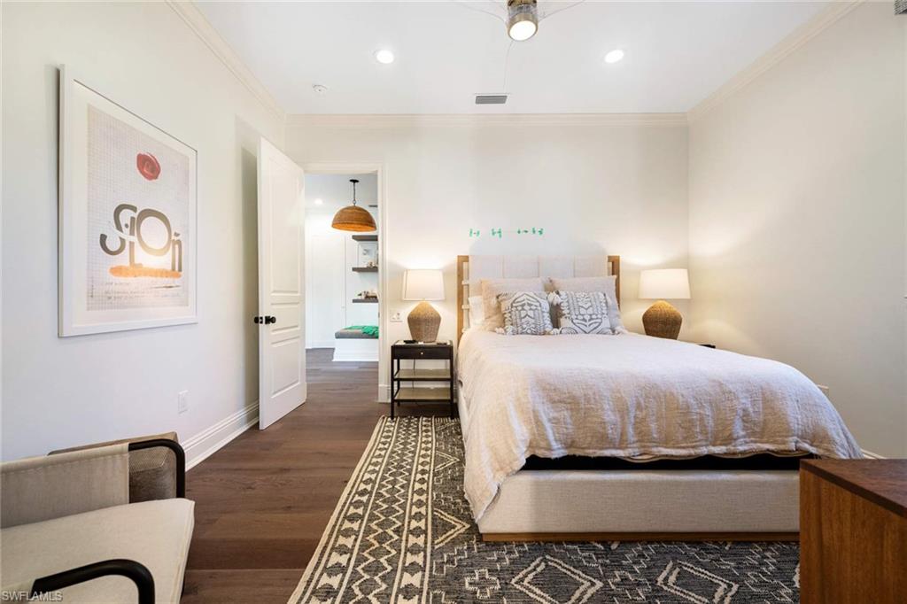 MOORINGS - Residential