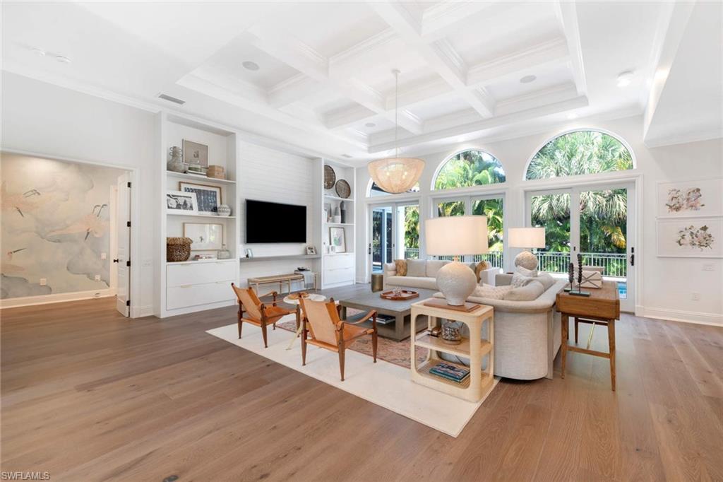 MOORINGS - Residential