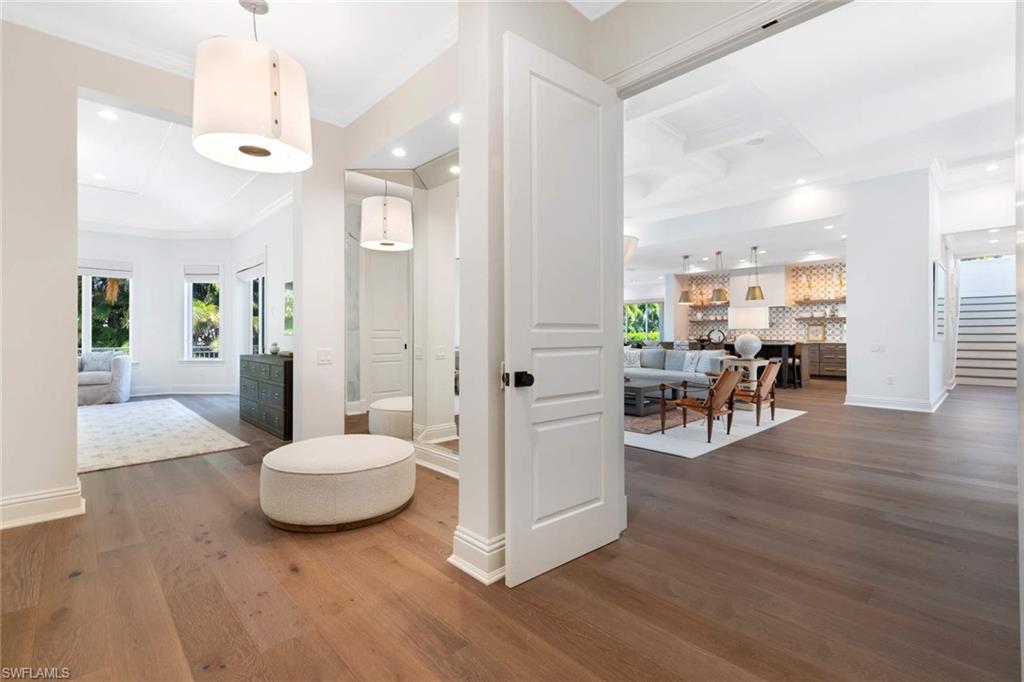 MOORINGS - Residential