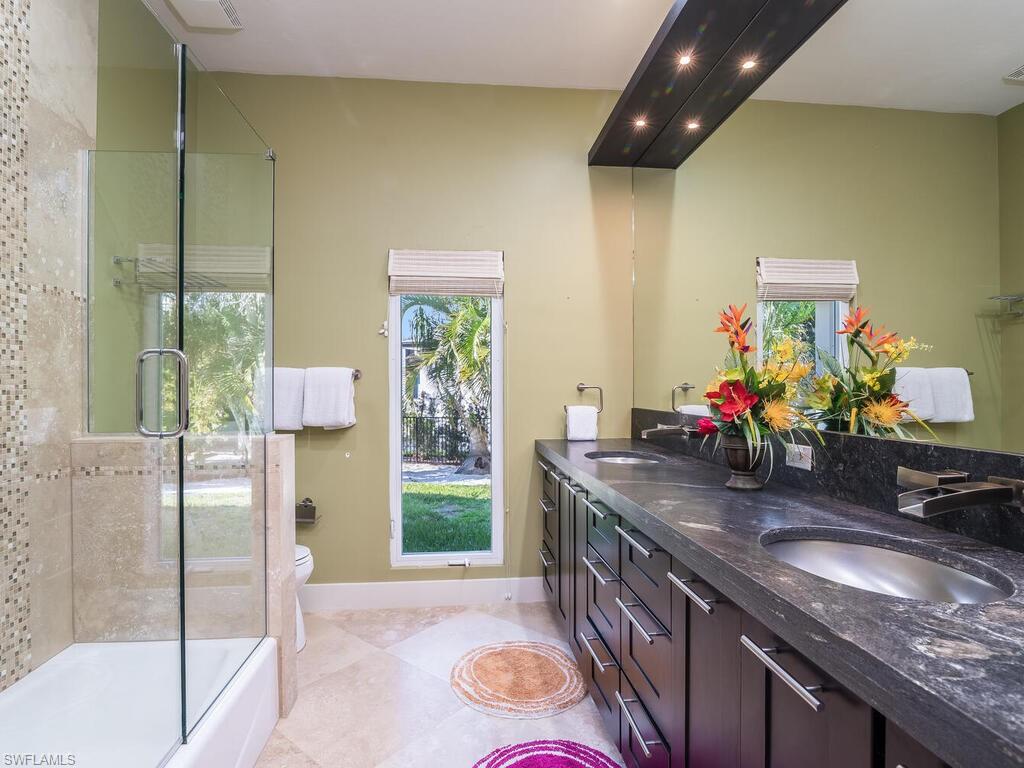 MARCO BEACH - Residential