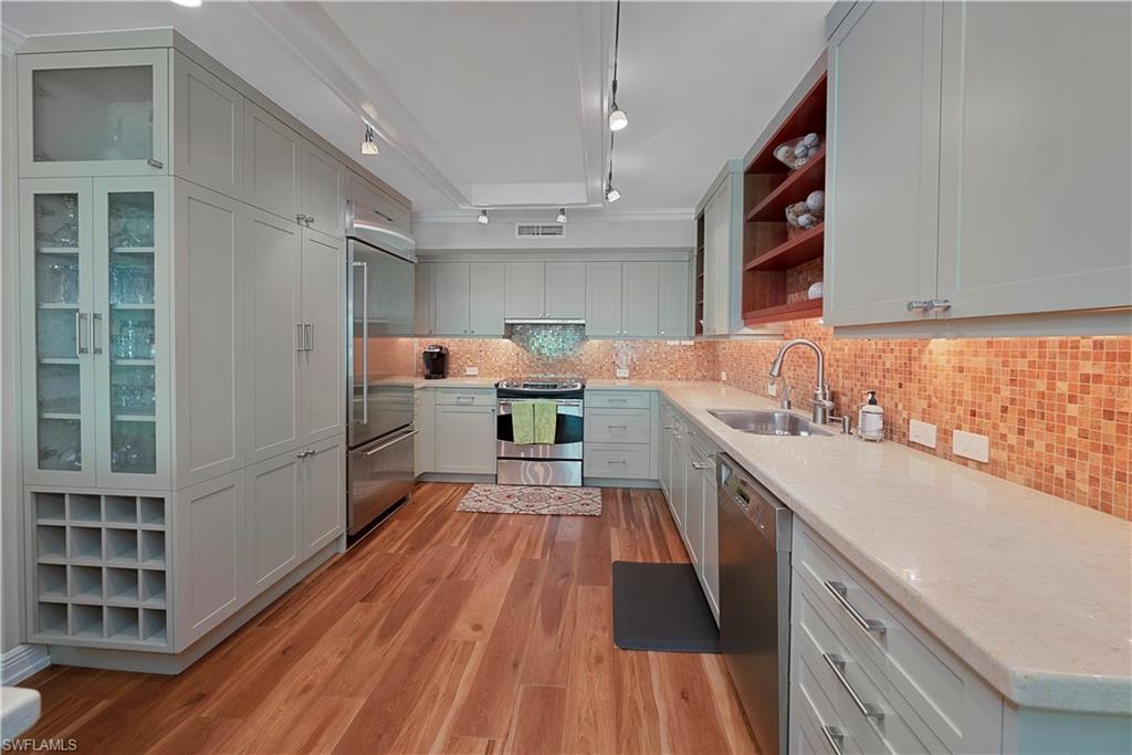 WILDERNESS COUNTRY CLUB - Residential