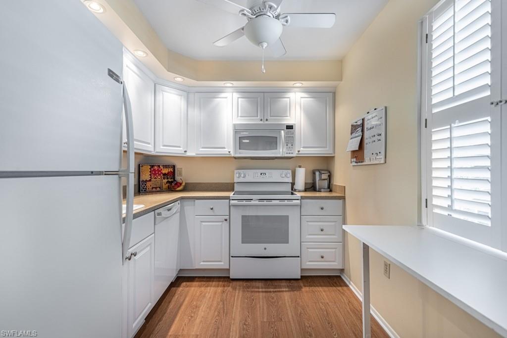 SEVEN LAKES - Residential